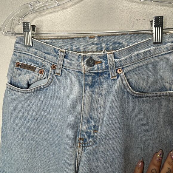 Calvin Klein Light Wash Distressed Cuffed High-Rise Jeans 4 - Picture 5 of 11